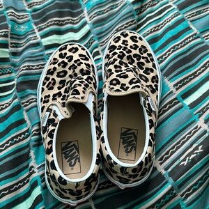 Women’s Cheetah Vans